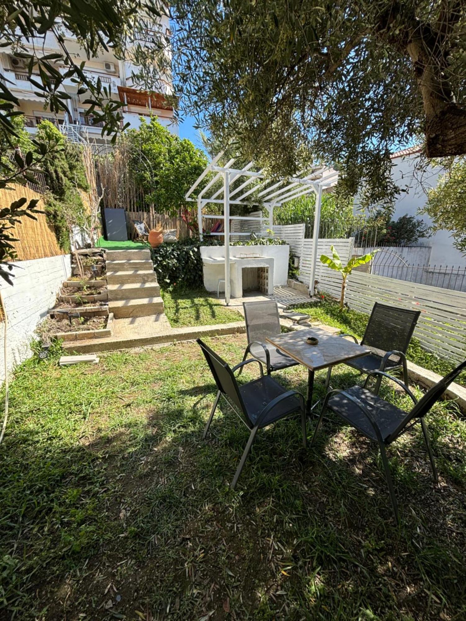 Candi Central Apartments Неос Мармарас Екстериор снимка